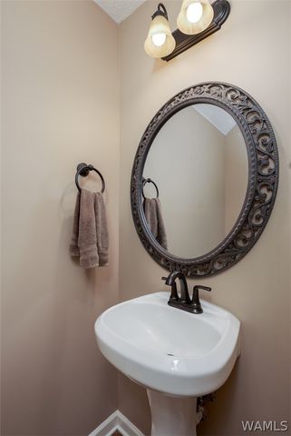 15174 Green Circle, Northport, AL 35475