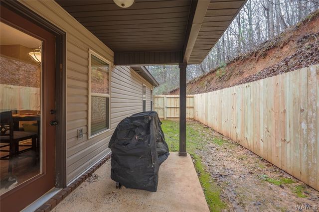 15174 Green Circle, Northport, AL 35475