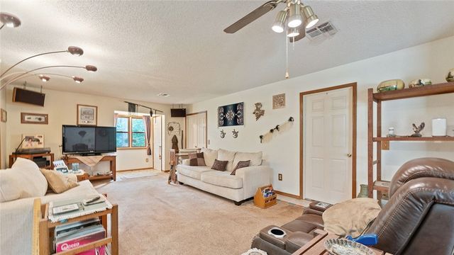 3 Clevedon Circle, Bella Vista, AR 72715