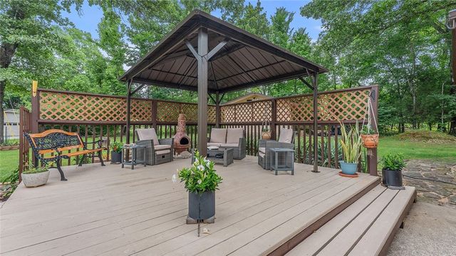 3 Clevedon Circle, Bella Vista, AR 72715
