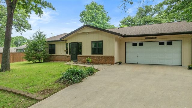 3 Clevedon Circle, Bella Vista, AR 72715