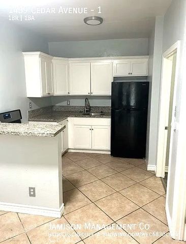 1439 Cedar, Long Beach, CA 90813