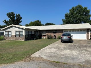 1203 NW 5th Street, Stigler, OK 74462