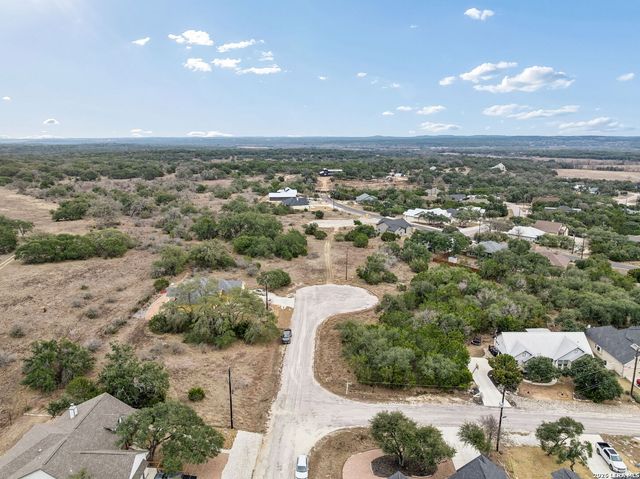 134 E ALEX JORDAN, Blanco, TX 78606
