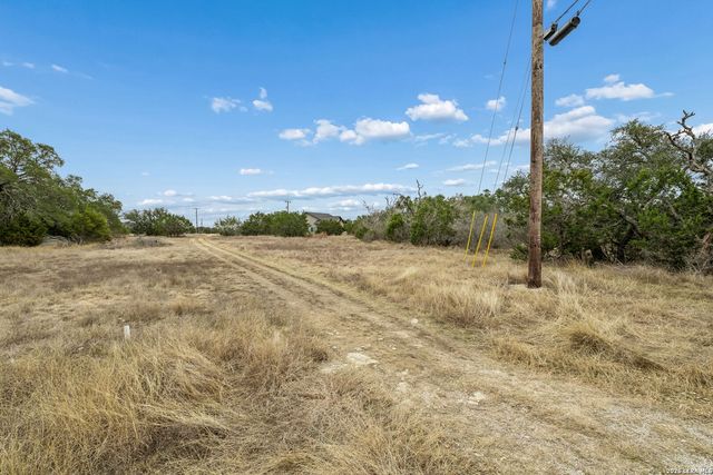 134 E ALEX JORDAN, Blanco, TX 78606