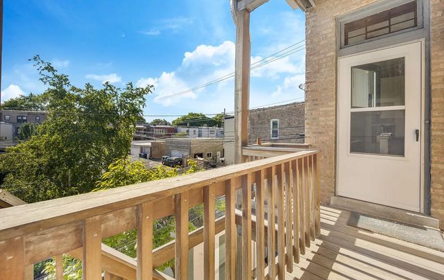 3602 N Oakley Avenue 2, Chicago, IL 60618