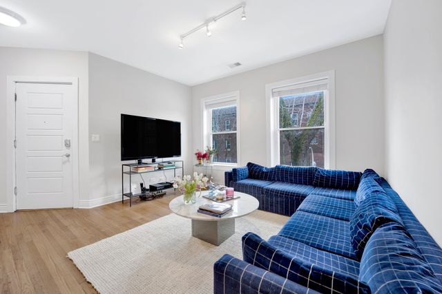 3602 N Oakley Avenue 2, Chicago, IL 60618