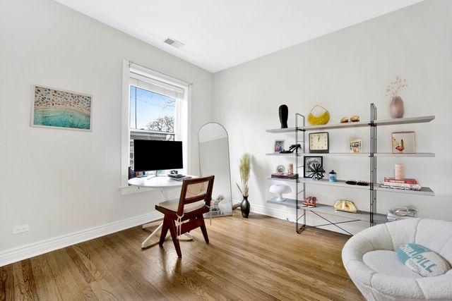 3602 N Oakley Avenue 2, Chicago, IL 60618
