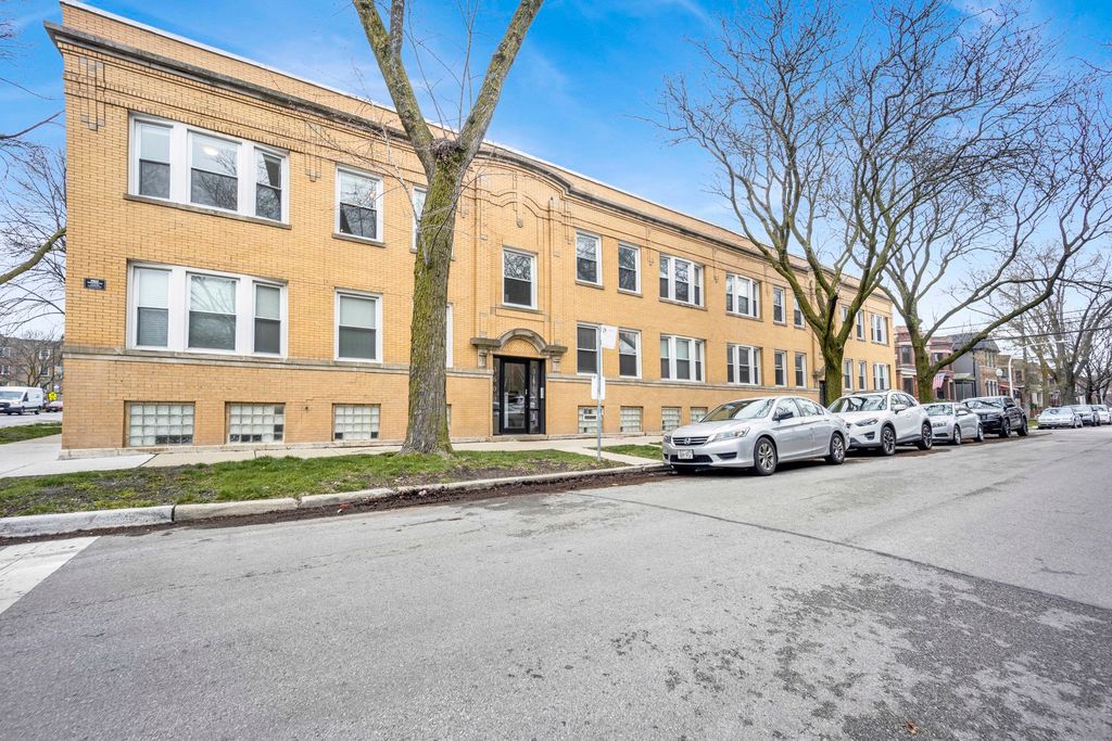3602 N Oakley Avenue 2, Chicago, IL 60618