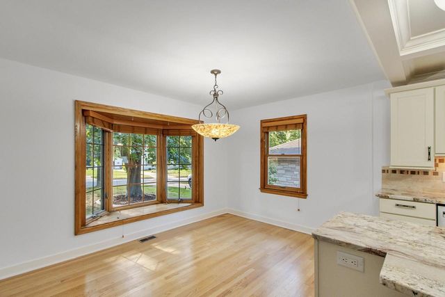 402 S Owen Drive, Madison, WI 53711