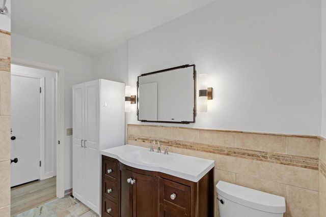 402 S Owen Drive, Madison, WI 53711