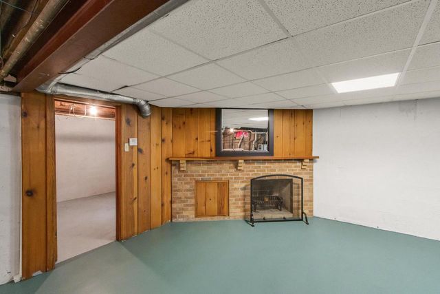 402 S Owen Drive, Madison, WI 53711