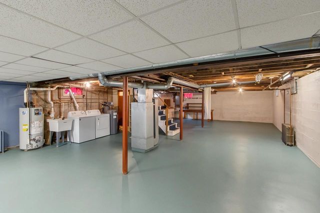 402 S Owen Drive, Madison, WI 53711