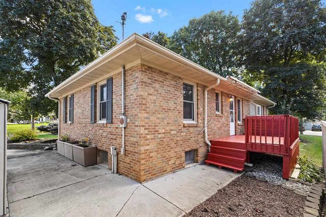 402 S Owen Drive, Madison, WI 53711