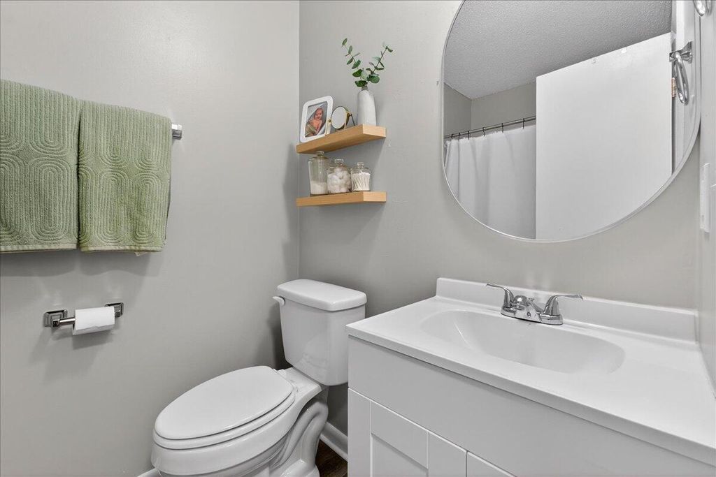 Image 19 of property listing at 1 Cyprus Court, Goose Creek, SC 29445