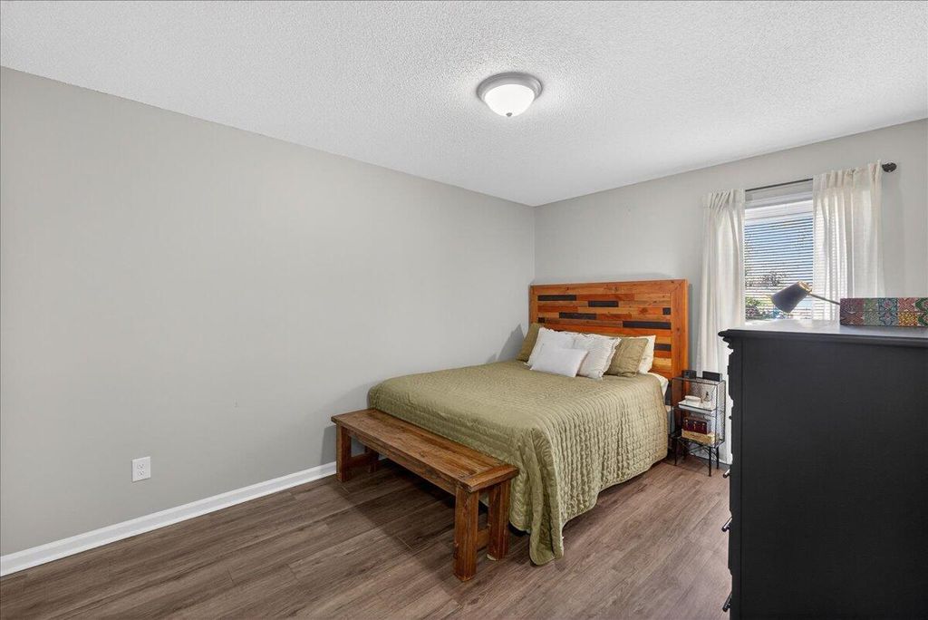 Image 20 of property listing at 1 Cyprus Court, Goose Creek, SC 29445