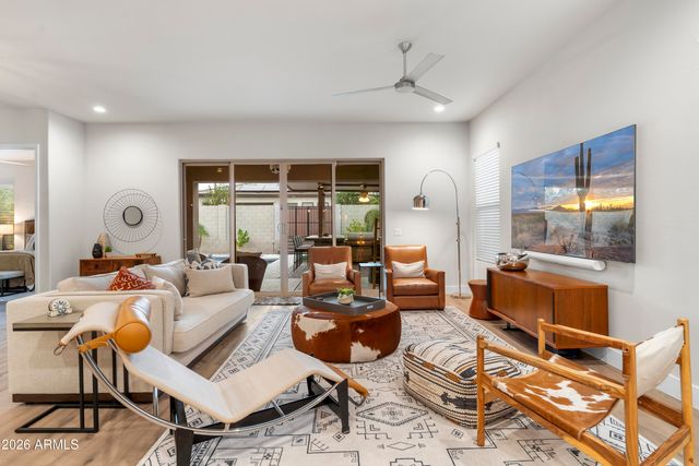 6514 E LIBBY Street, Phoenix, AZ 85054