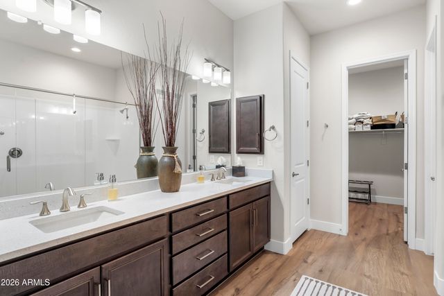 6514 E LIBBY Street, Phoenix, AZ 85054