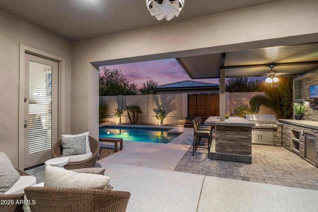 6514 E LIBBY Street, Phoenix, AZ 85054