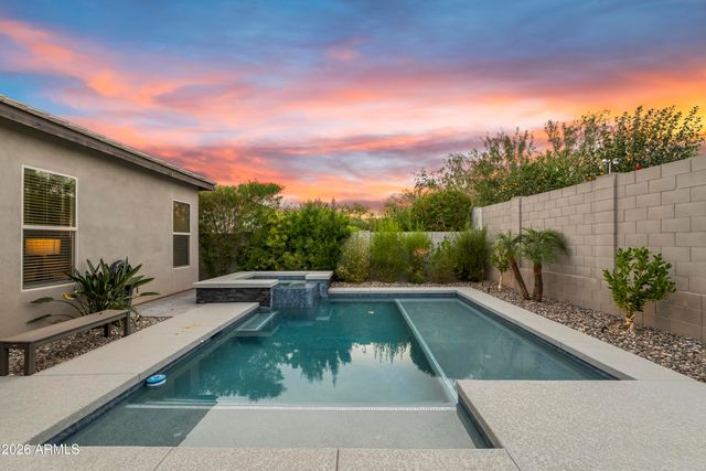6514 E LIBBY Street, Phoenix, AZ 85054