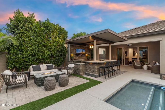6514 E LIBBY Street, Phoenix, AZ 85054