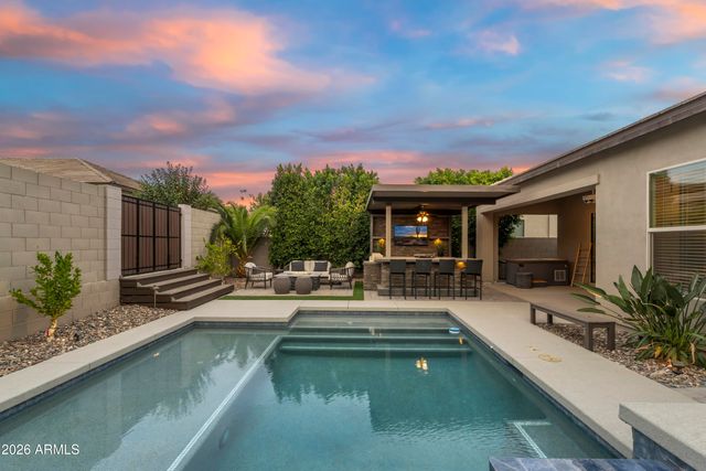 6514 E LIBBY Street, Phoenix, AZ 85054