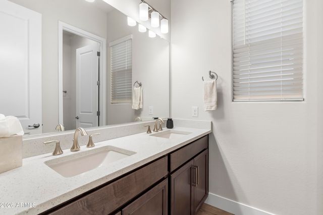 6514 E LIBBY Street, Phoenix, AZ 85054