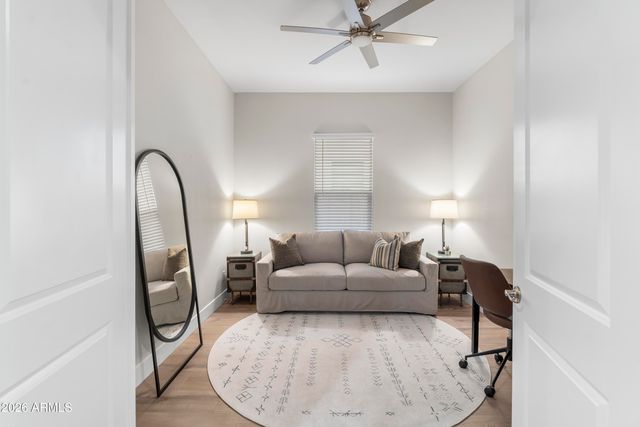 6514 E LIBBY Street, Phoenix, AZ 85054