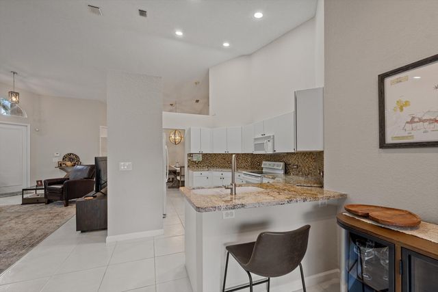 4657 Carlton Golf Drive, Lake Worth, FL 33449