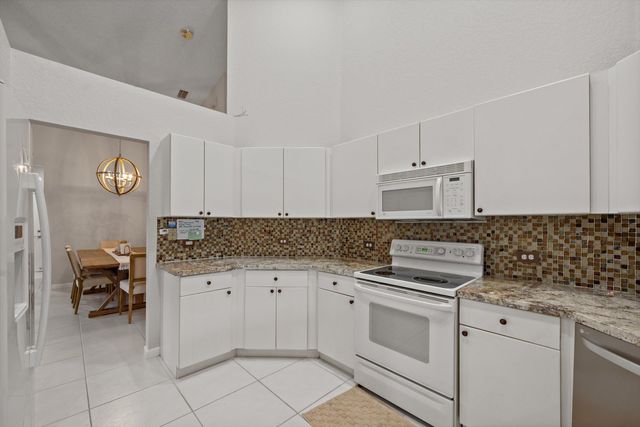 4657 Carlton Golf Drive, Lake Worth, FL 33449