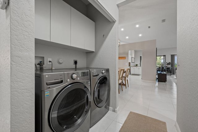 4657 Carlton Golf Drive, Lake Worth, FL 33449