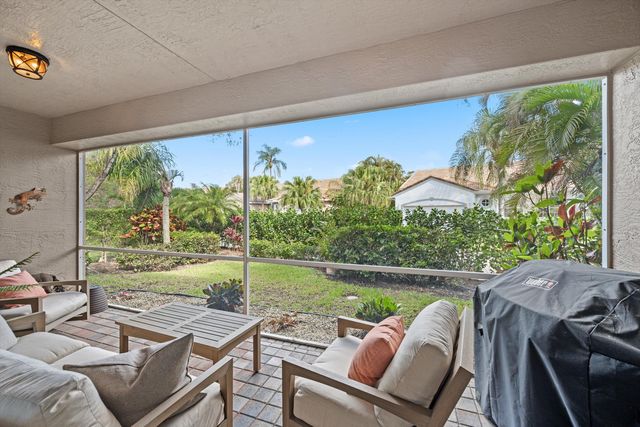 4657 Carlton Golf Drive, Lake Worth, FL 33449