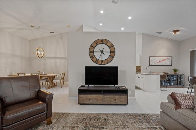 4657 Carlton Golf Drive, Lake Worth, FL 33449