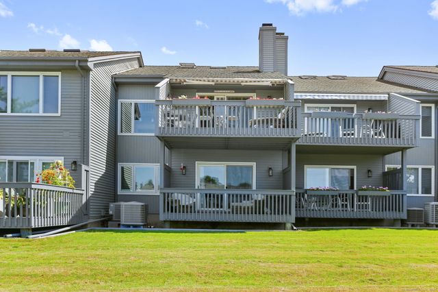 1 Island Drive 18, Norwalk, CT 06855