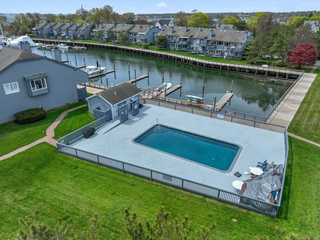 1 Island Drive 18, Norwalk, CT 06855