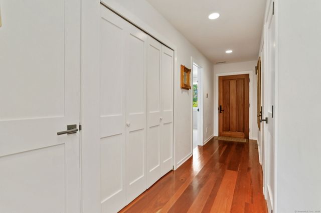 1 Island Drive 18, Norwalk, CT 06855