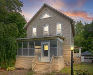 814 N Main Street, Nashville Vlg, MI 49073