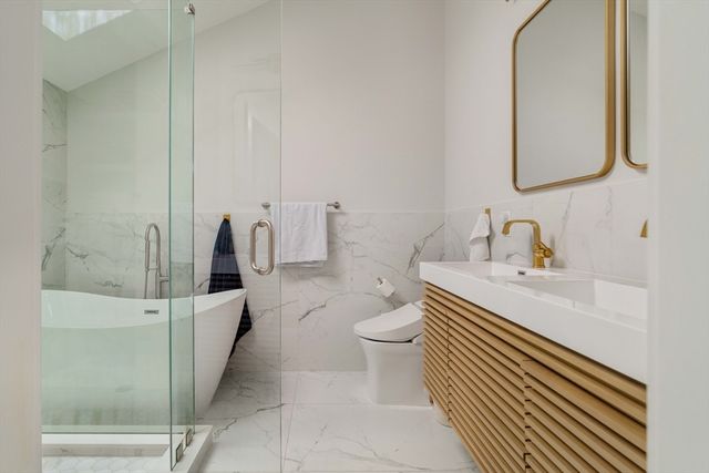 107 Josephine B, Somerville, MA 02144