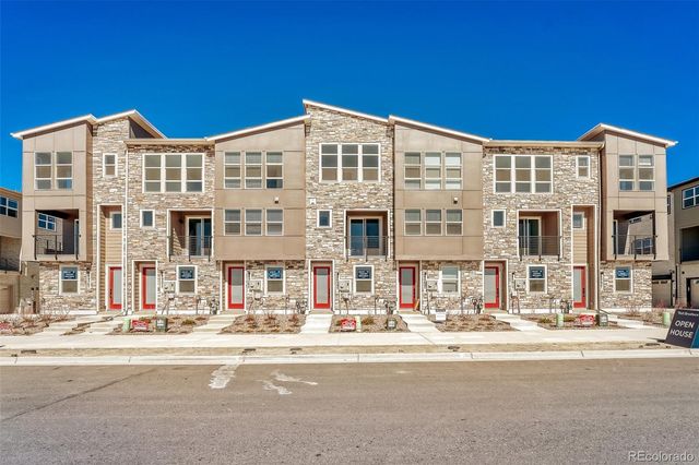 20597 E 62nd Drive, Aurora, CO 80019