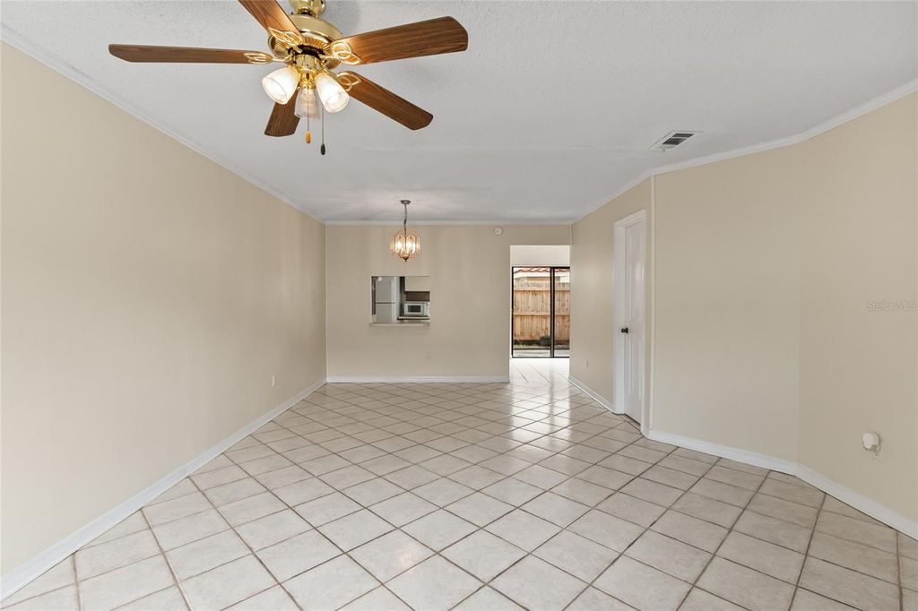 Image 2 of property listing at 6299 RIVER RUN PLACE 198, Orlando, FL 32807