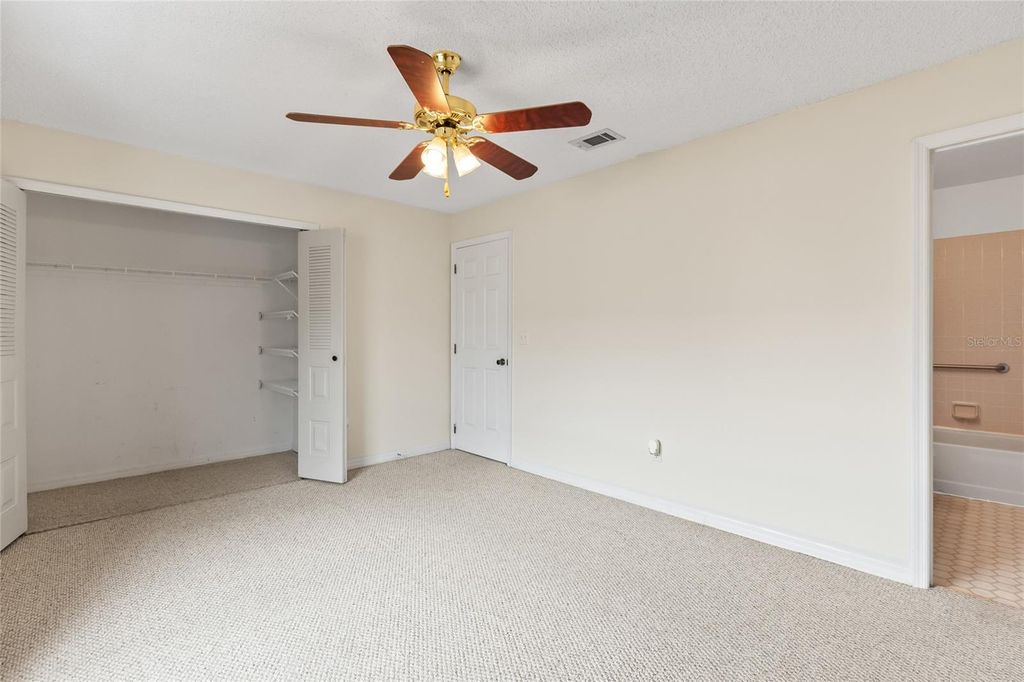 Image 6 of property listing at 6299 RIVER RUN PLACE 198, Orlando, FL 32807