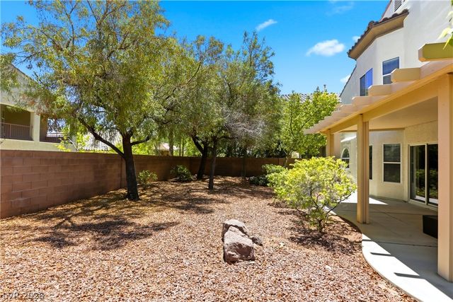 8156 Hodgson Mill Court, Las Vegas, NV 89131