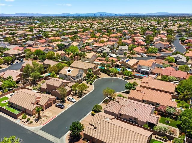 8156 Hodgson Mill Court, Las Vegas, NV 89131