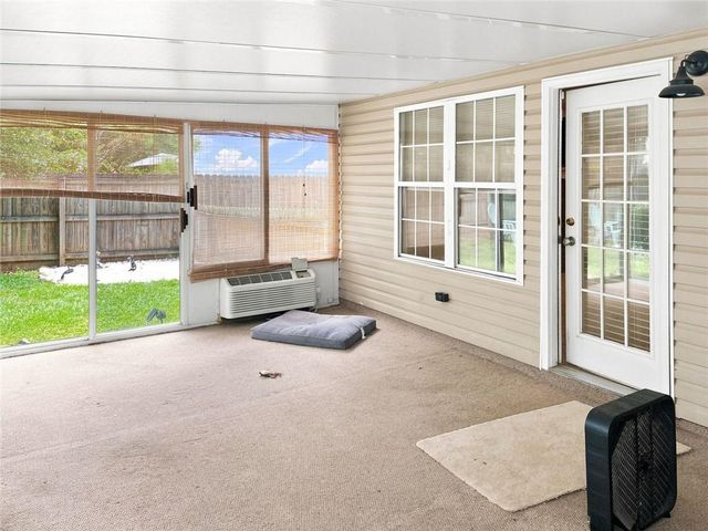 900 Willow Springs Court, Loganville, GA 30052