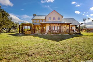 5059 Trainer Wuest, Blanco, TX 78606