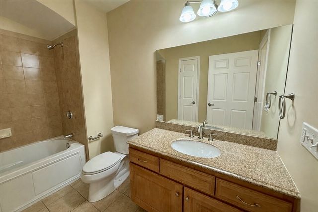 70 Turner Street E-2, Warwick, RI 02886