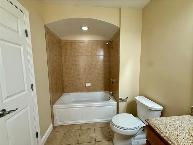 70 Turner Street E-2, Warwick, RI 02886