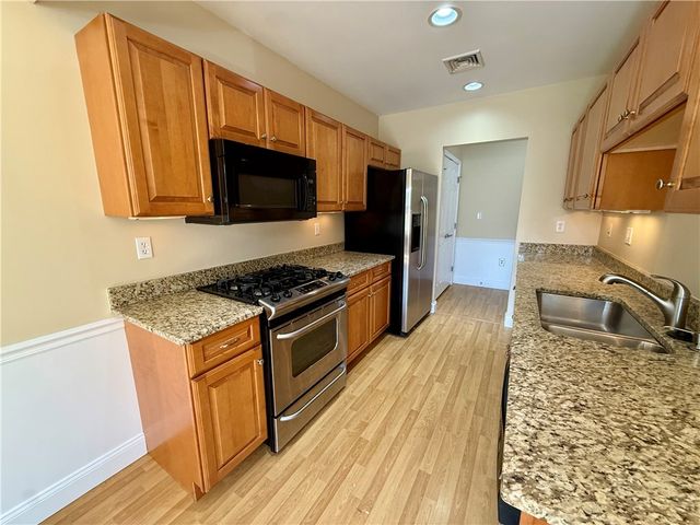 70 Turner Street E-2, Warwick, RI 02886