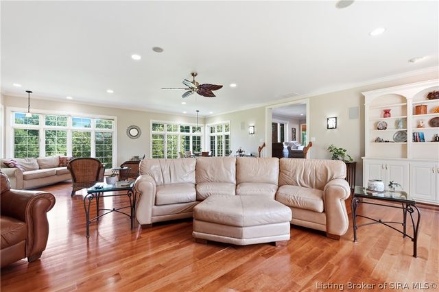 6559 Quail Chase, Charlestown, IN 47111