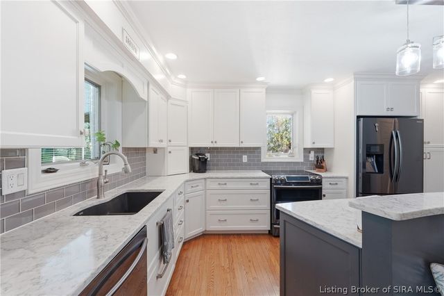 6559 Quail Chase, Charlestown, IN 47111